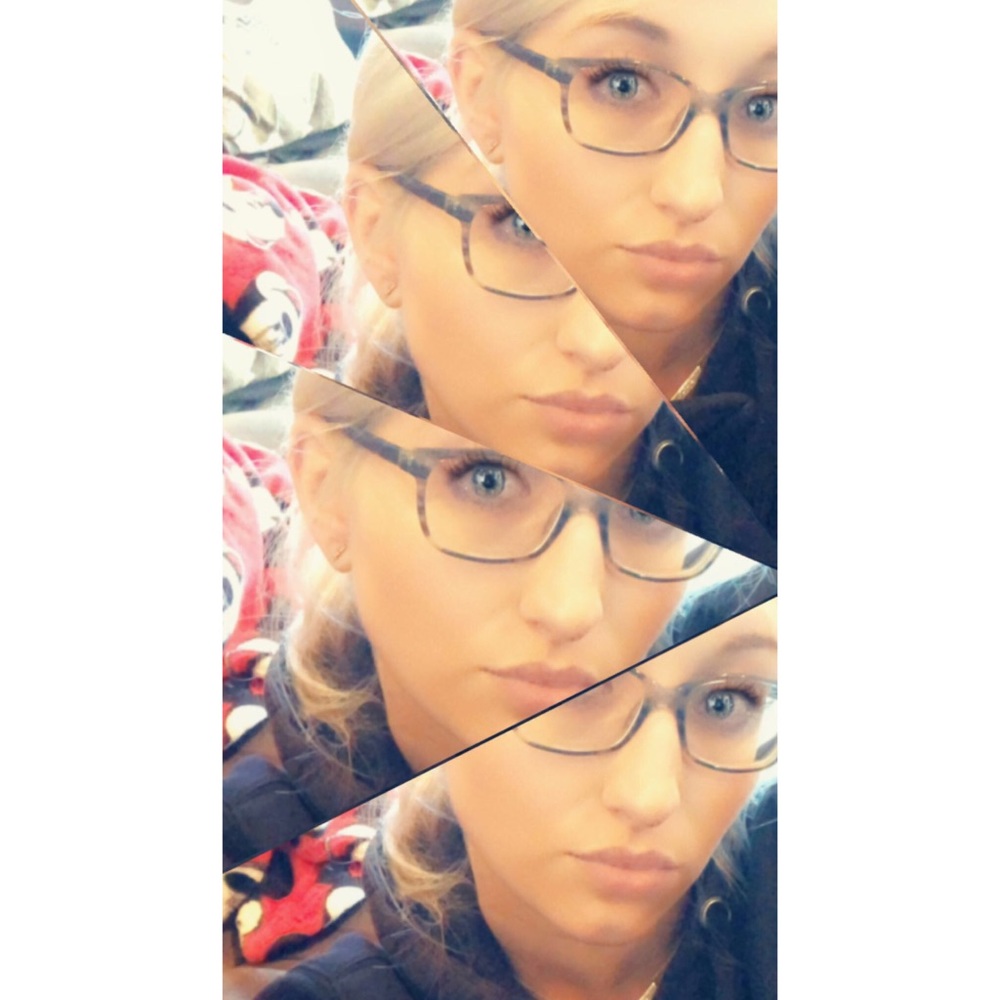 Meet your Posher, Brielle